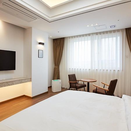 Noble Stay Hotel Gwangju Metropolitan City Exterior foto