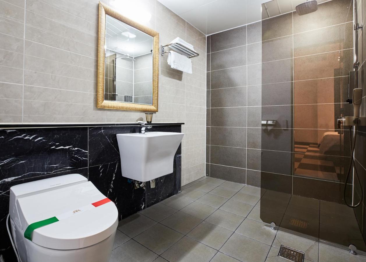Noble Stay Hotel Gwangju Metropolitan City Exterior foto